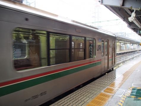 東北本線 701系1500番台 電車