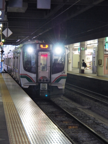 東北本線 E721系 電車