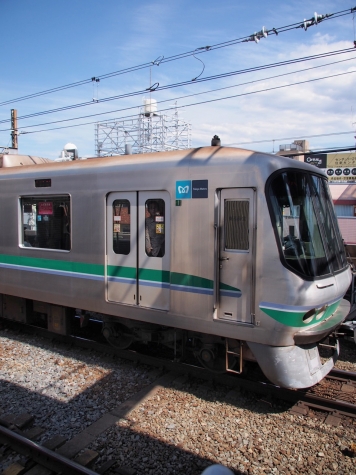 東京メトロ 千代田線 06系 電車