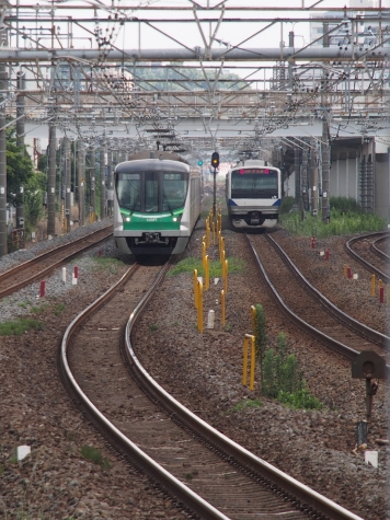 東京メトロ 千代田線 16000系 電車
