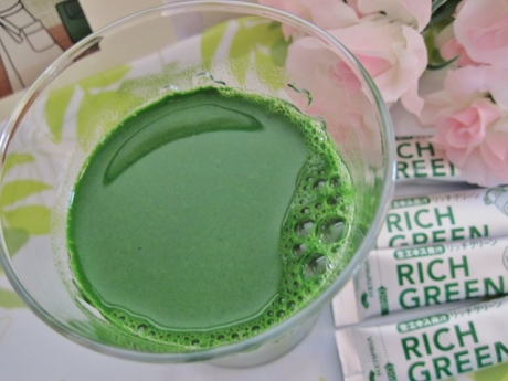 50種類以上の豊富な酵素が生きている青汁「ケンプリア リッチグリーン」！